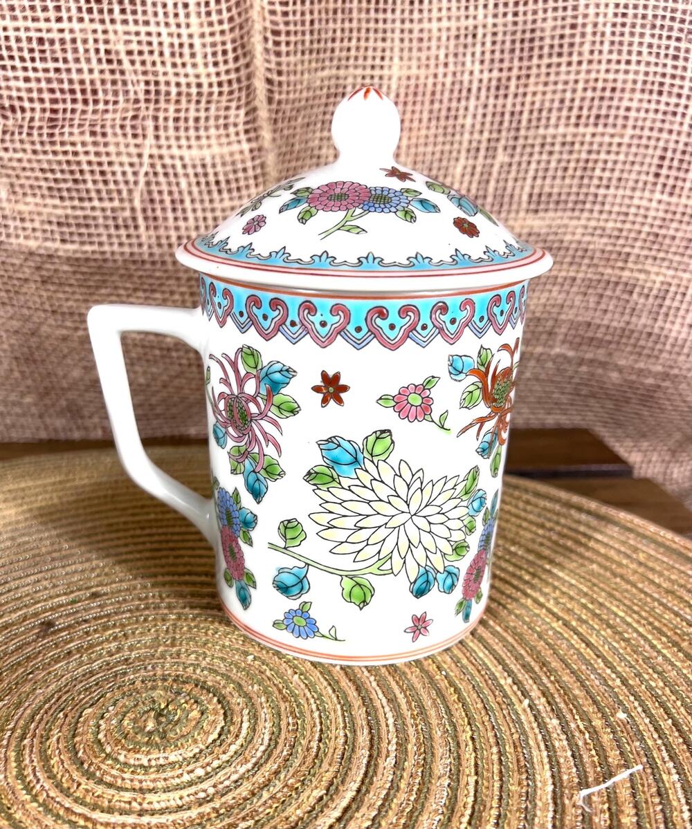 Vintage Lillian Vernon Porcelain Famille Rose Lidded Tea Cup